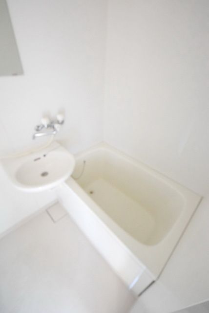 バス・シャワールーム　バスルーム