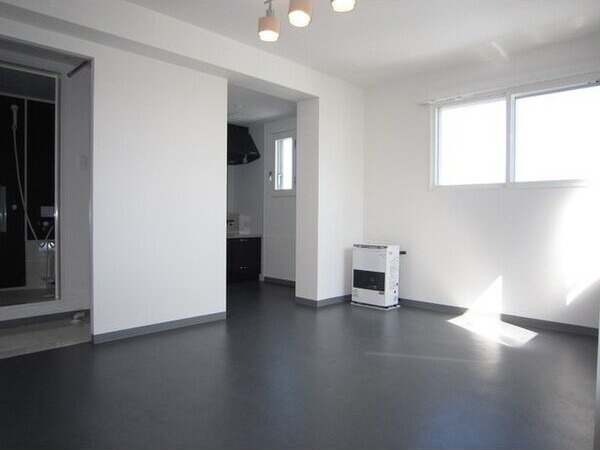 居室・リビング　使いやすい間取りのリビング♪