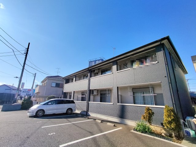 建物外観　★保証人不要★コンビニ目の前★エアコン★システムキッチン★