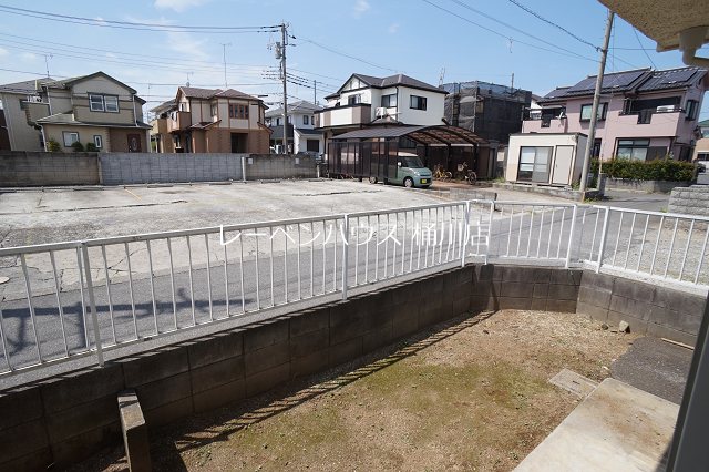 バルコニー　レーベンハウス桶川店へ　048-787-5511