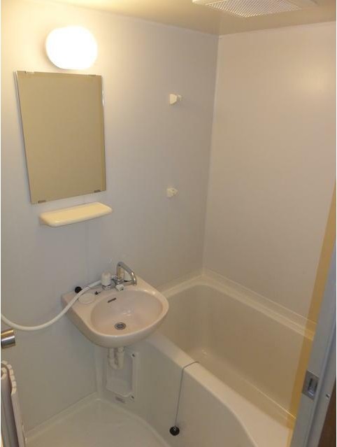 バス・シャワールーム　日々の疲れを癒すお風呂です♪