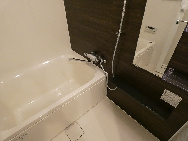 バス・シャワールーム　バス