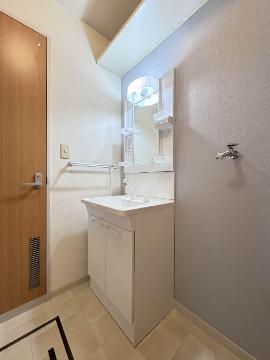 洗面設備　洗髪洗面化粧台