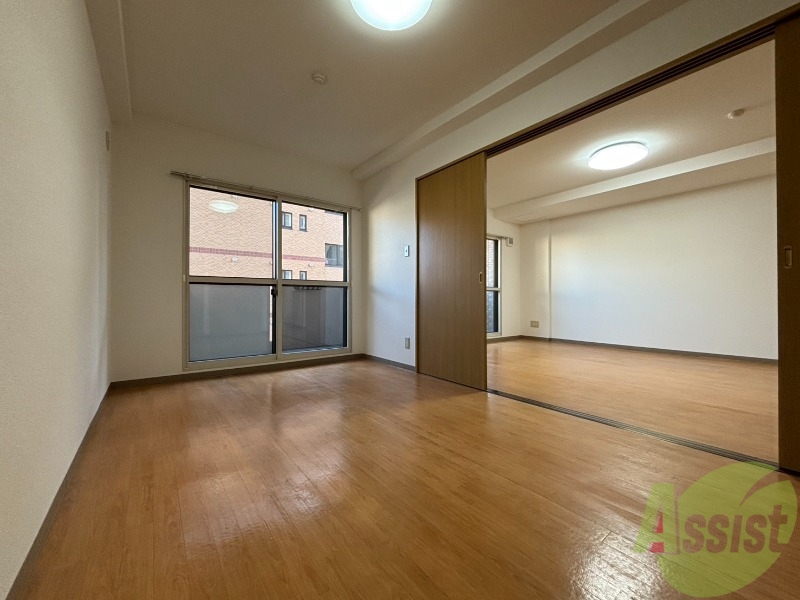 その他部屋・スペース　洋室です。広々として、きれいですね。