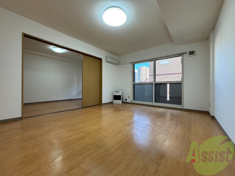 居室・リビング　広くてキレイなお部屋が広がっていて、充実した生活が送れそう。