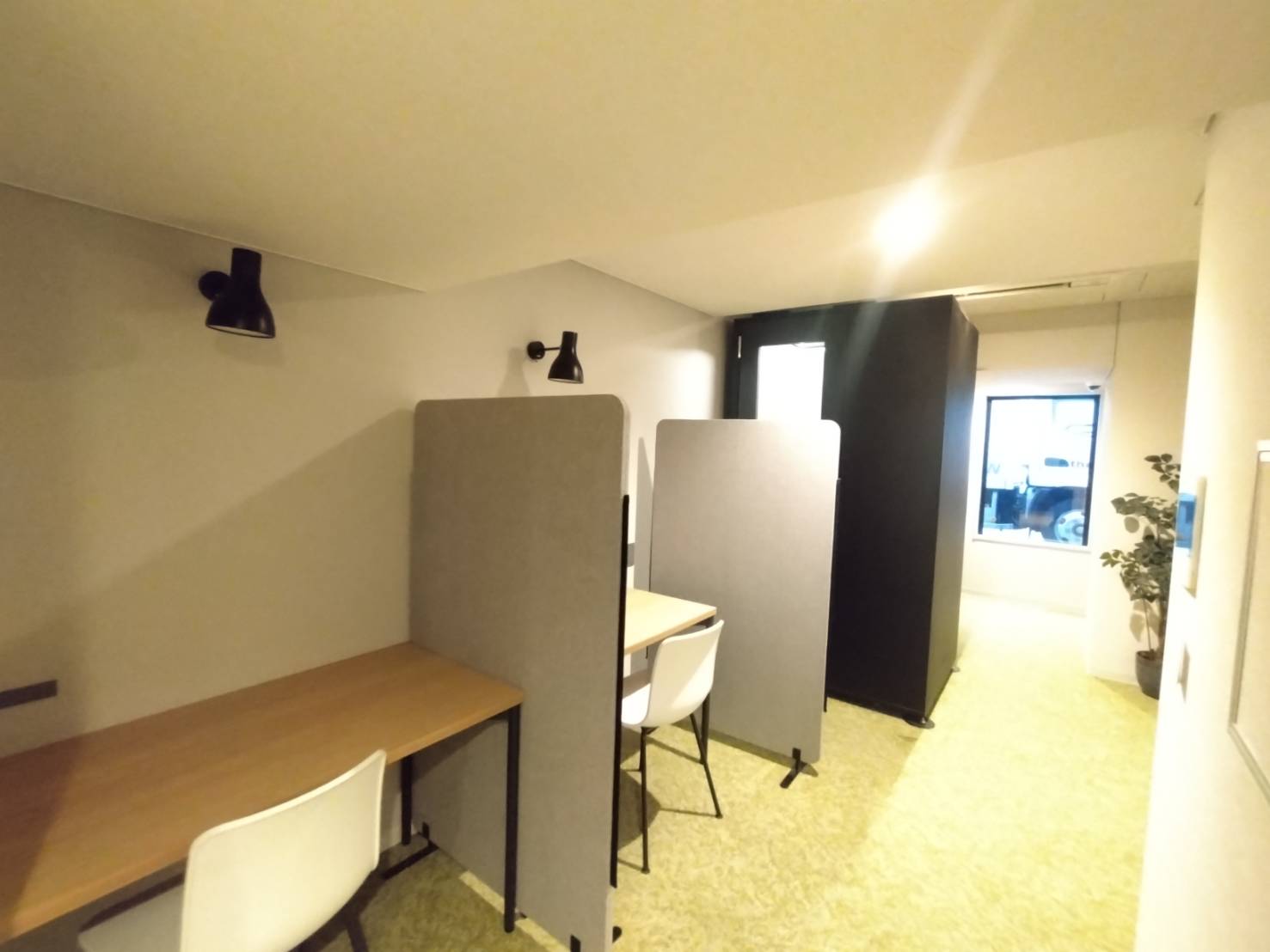 ロビー　スタディルーム