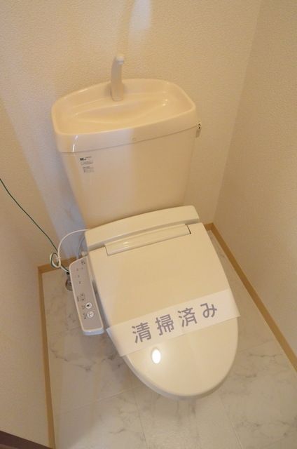 トイレ　☆ゆっくりとお考え事でもいかがですか☆