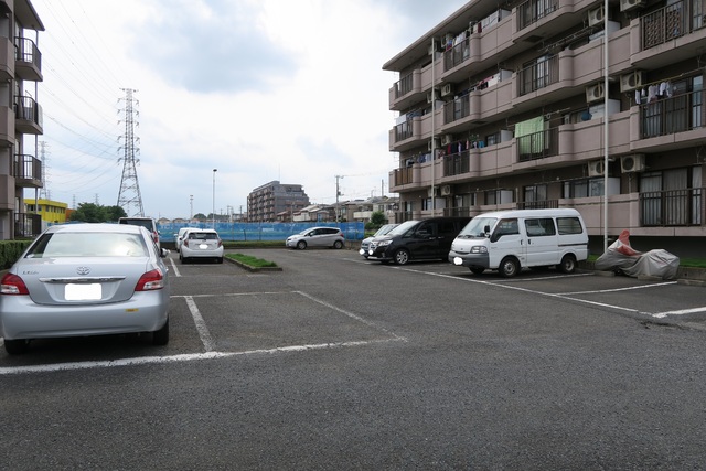 駐車場　広々とした駐車場あり※要空確認