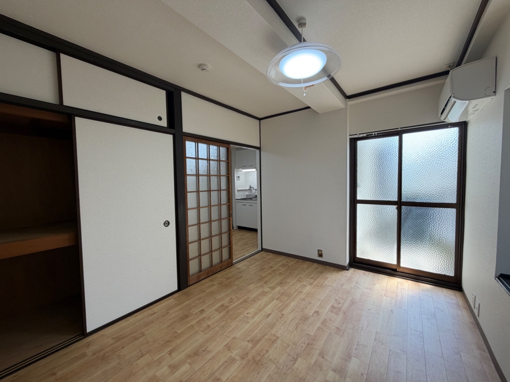 阪急神戸線 岡本駅 徒歩3分 3階建 築52年の居間写真