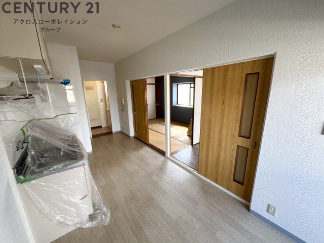 居室・リビング　角部屋住戸で過ごしやすく、おすすめです。