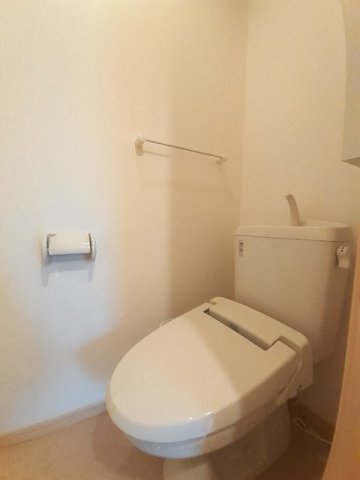 トイレ　シンプルで使いやすいトイレです