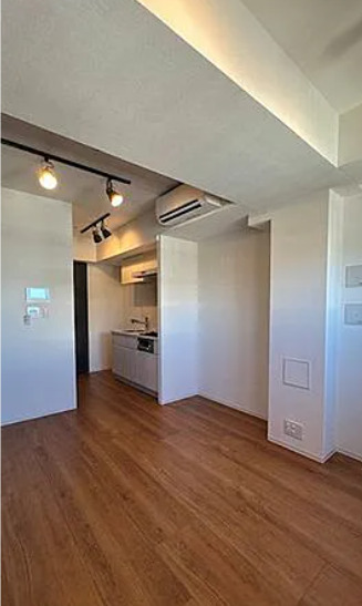 居室・リビング　※別部屋の参考写真です。