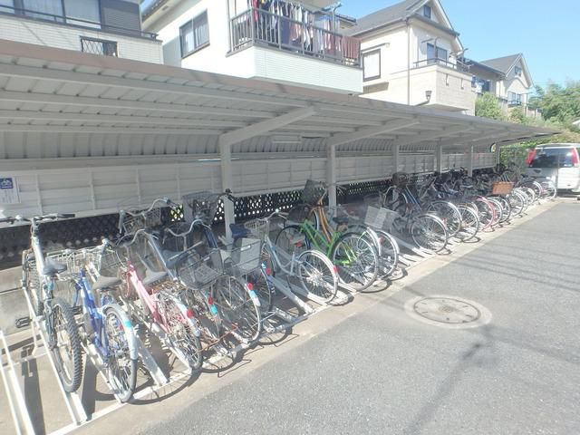 その他共有部分　★屋根付き駐輪場★