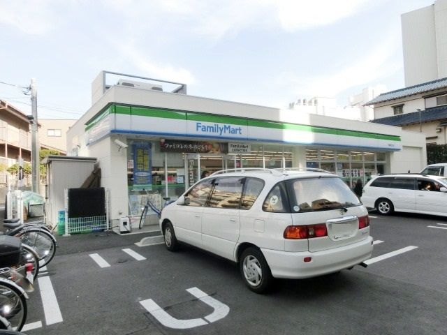 コンビニ　ファミリーマート千葉駅北口店（コンビニ）まで617m