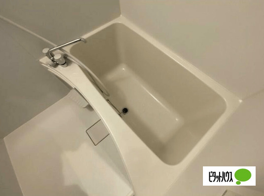 バス・シャワールーム　※別部屋参考写真