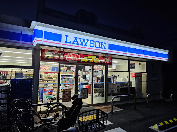 コンビニ　ローソン尼崎神田北通七丁目店（コンビニ）まで520m