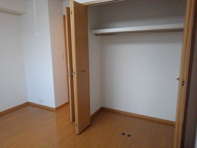 収納　クローゼット（洋６）