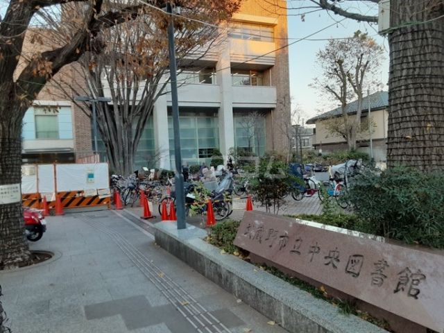 図書館　武蔵野市立中央図書館（図書館）まで638m