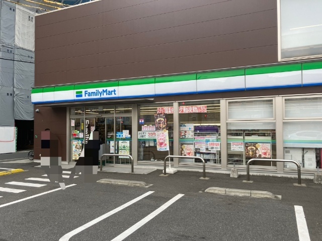 コンビニ　ファミリーマート小倉紺屋町店（コンビニ）まで163m