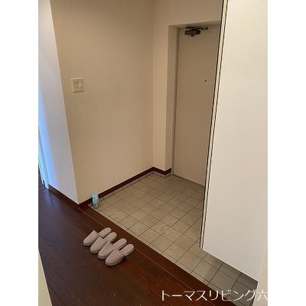 玄関　同物件別室参照