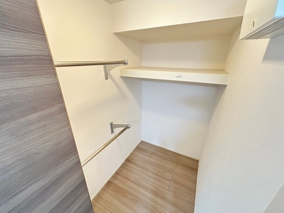 収納　※別部屋の写真です