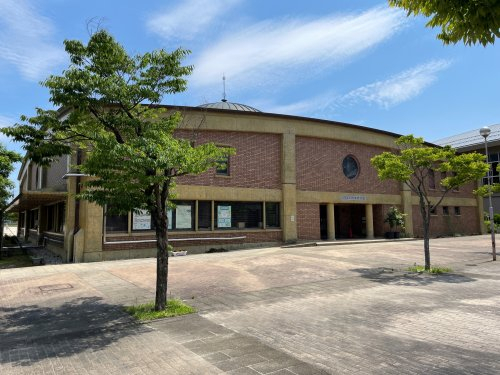 図書館　大津市立和邇図書館（図書館）まで367m