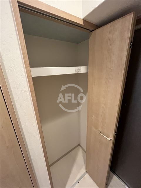 収納　グランパシフィック新今里　クローゼット
