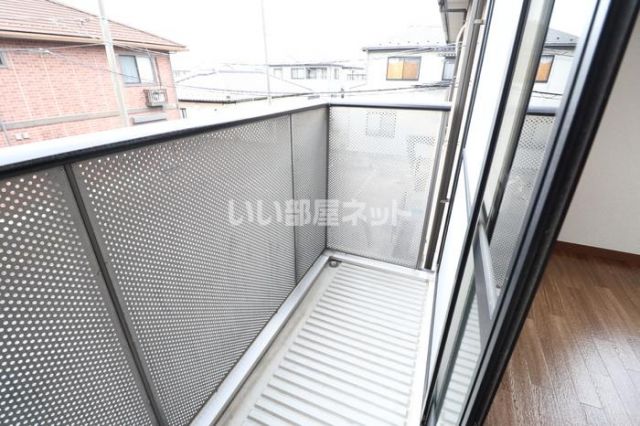 湘南新宿ライン宇須 久喜駅 バス乗車時間：16分 最寄りバス停で下車 徒歩8分 2階建 築27年の内装写真