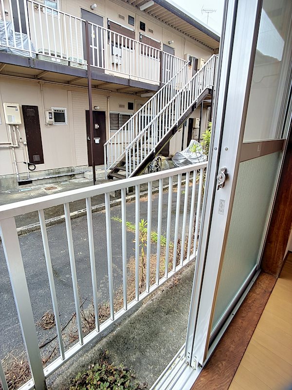 バルコニー　日当たり良好