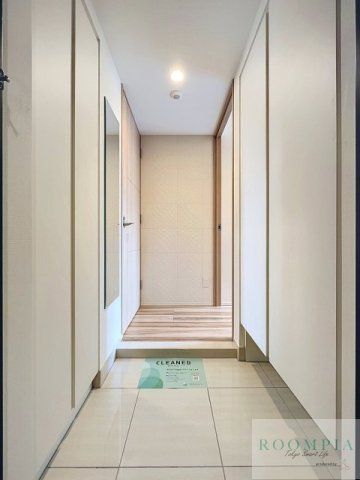 玄関　※別部屋参考写真