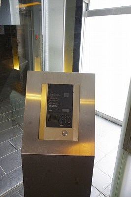 エントランス　オートロック