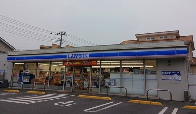 コンビニ　ローソン万平一丁目店（コンビニ）まで400m