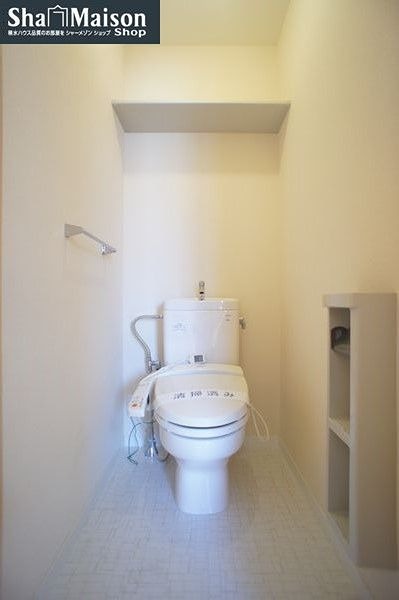 コモア・メゾンEのトイレ写真