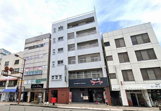 建物外観　渡辺ビル