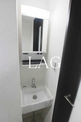 洗面設備　独立洗面台です。