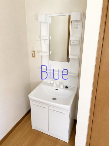 洗面設備　同仕様