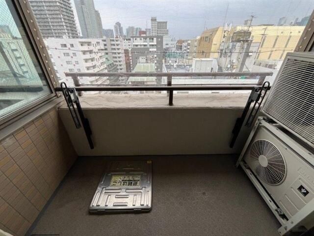 バルコニー　開放的で明るい空間を演出してくれるバルコニーです