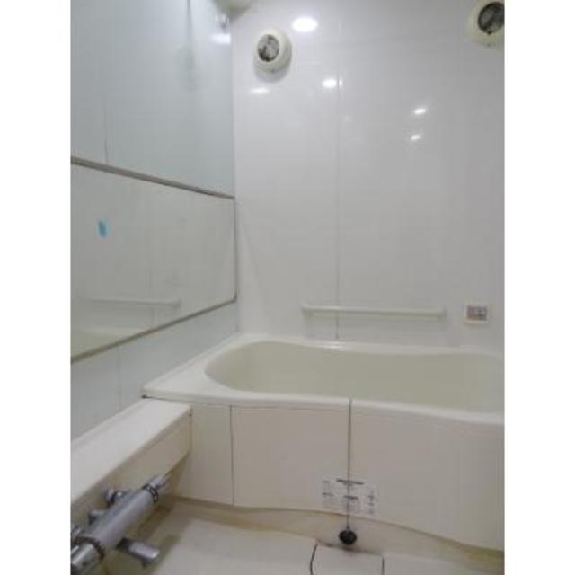 バス・シャワールーム　※写真は同タイプ住戸です。