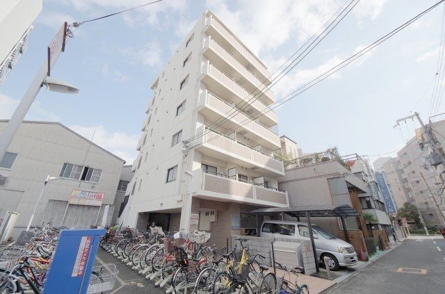 建物外観　ドゥエリング成育 　当店なら仲介手数料無料でご紹介。