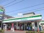コンビニ　ファミリーマート西川口四丁目店（コンビニ）まで587m