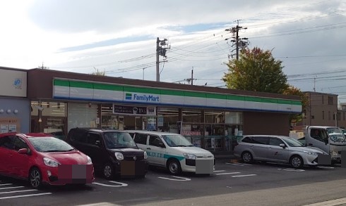 コンビニ　ファミリーマート 中川舟戸店（コンビニ）まで409m