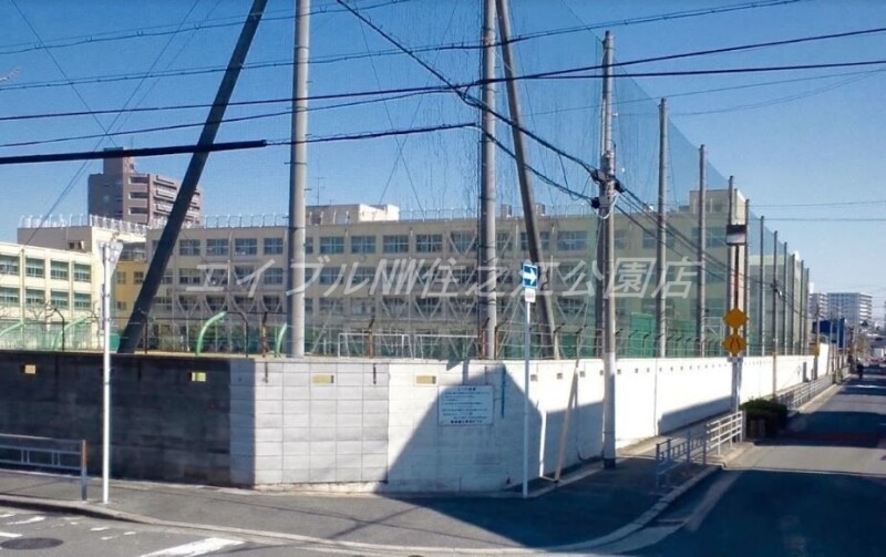 中学校　大阪市立住之江中学校（中学校）まで253m