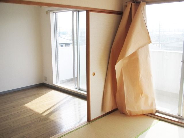 居室・リビング　★明るいお部屋★