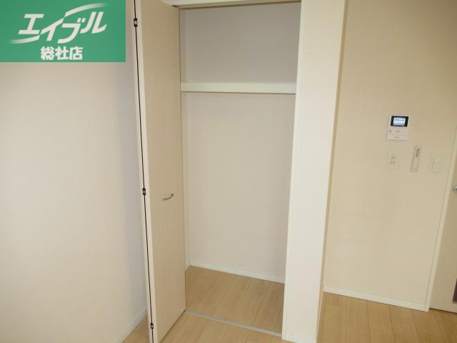 収納　リビングクローゼット