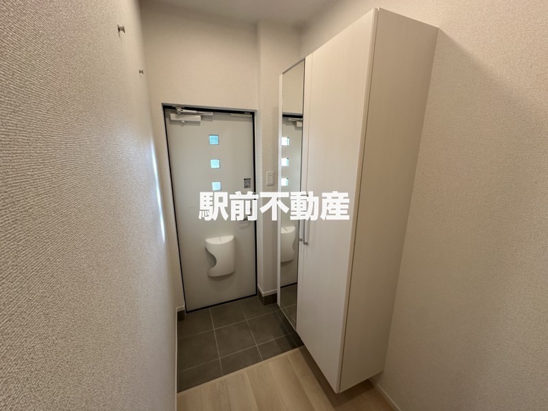 玄関　類似物件