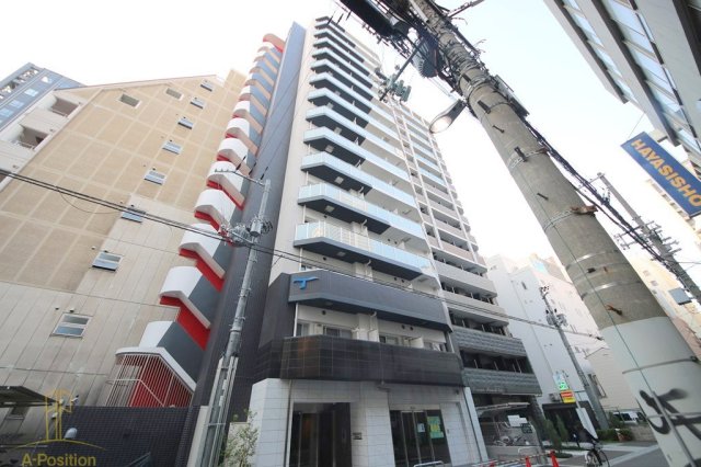 建物外観　セレニテ本町リアン