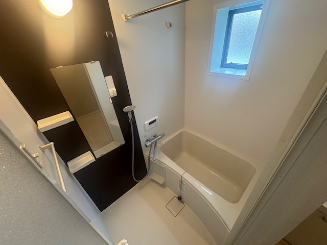 Louis Apartment吹田東リバーパークの風呂写真