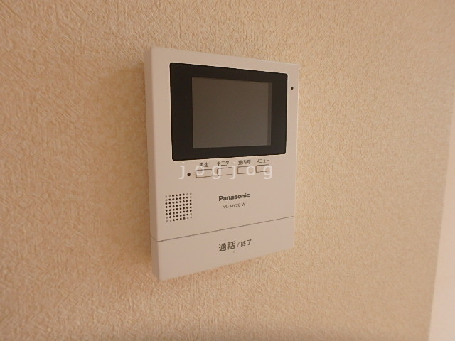 セキュリティ　モニター付きインターホンで来客確認も安心です！