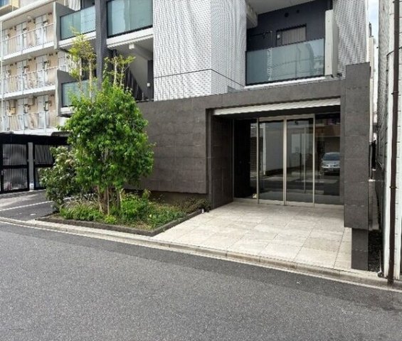 エントランス　名古屋で一番初期費用の安い賃貸専門の不動産会社です(^^)