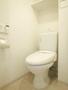 トイレ　落ち着いた色調のトイレです